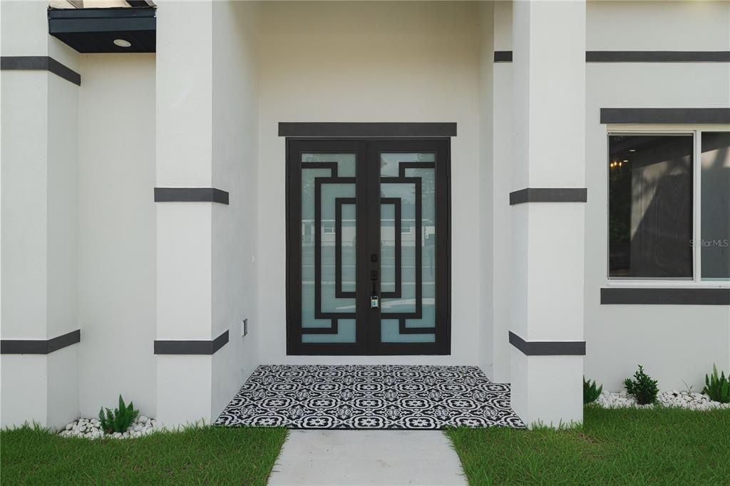 En Venta: $829,800 (3 camas, 2 baños, 2243 Pies cuadrados)