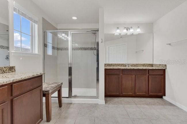 En Renta: $3,750 (4 camas, 3 baños, 3399 Pies cuadrados)