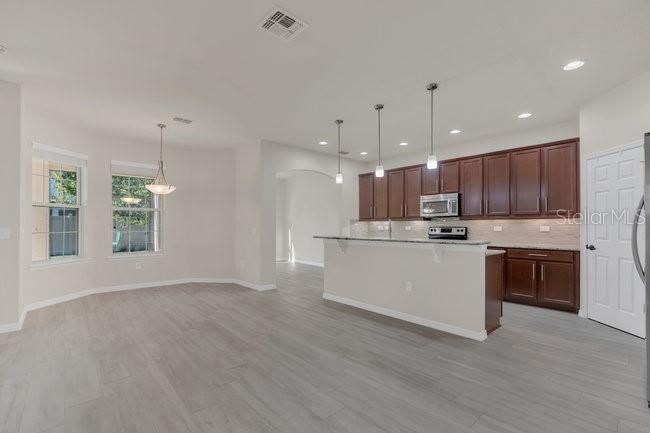 En Renta: $3,750 (4 camas, 3 baños, 3399 Pies cuadrados)