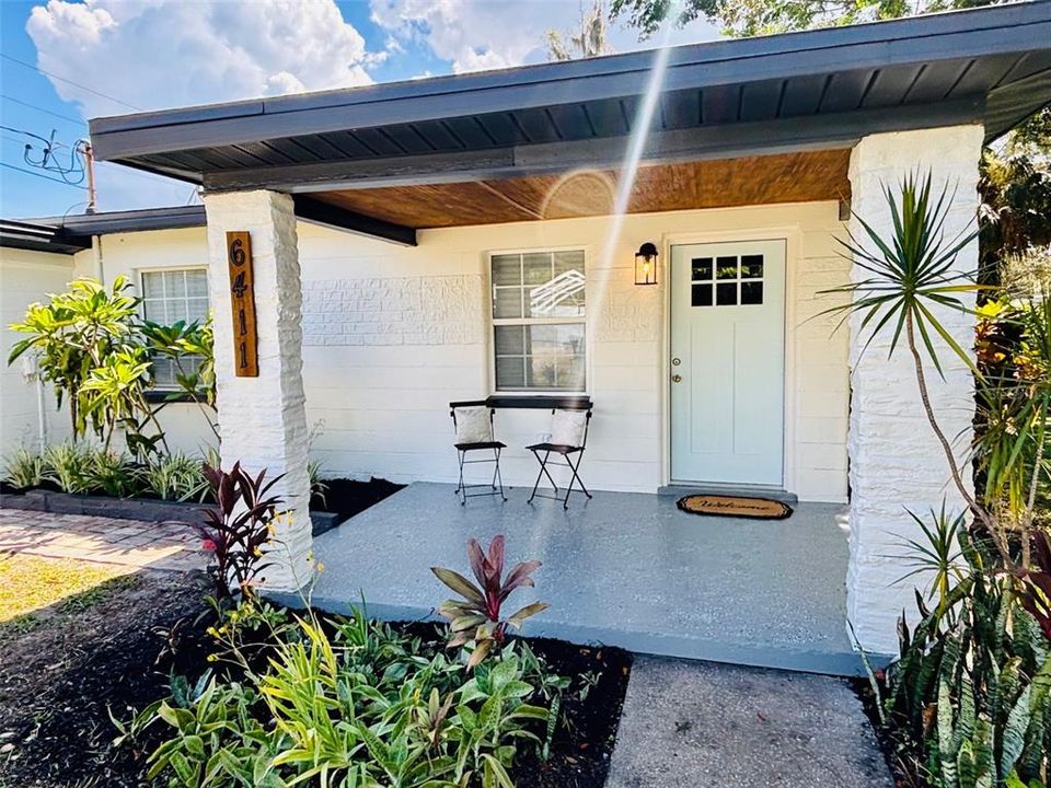 En Venta: $355,000 (4 camas, 2 baños, 1209 Pies cuadrados)