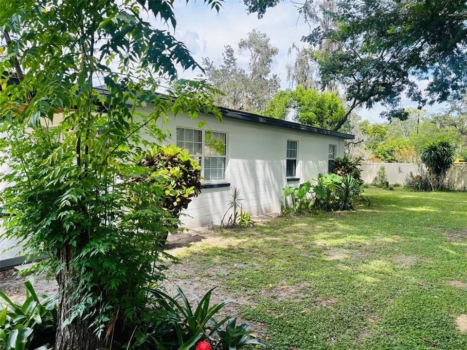 En Venta: $355,000 (4 camas, 2 baños, 1209 Pies cuadrados)