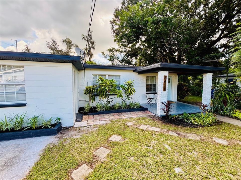 En Venta: $355,000 (4 camas, 2 baños, 1209 Pies cuadrados)