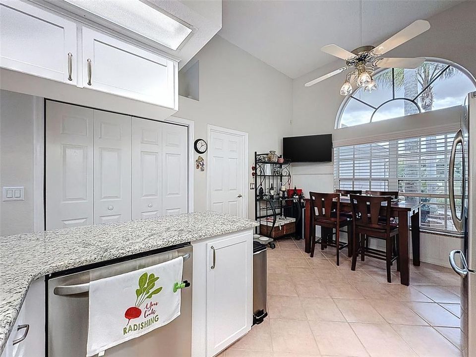 For Sale: $650,000 (4 beds, 2 baths, 1900 Square Feet)