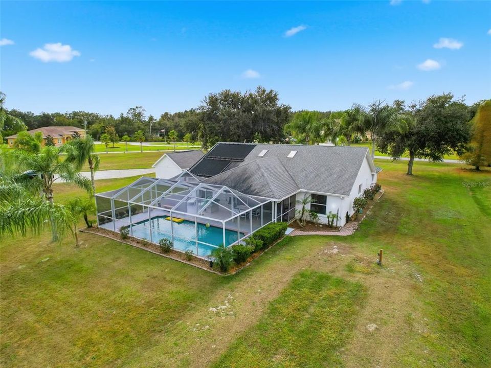 For Sale: $650,000 (4 beds, 2 baths, 1900 Square Feet)