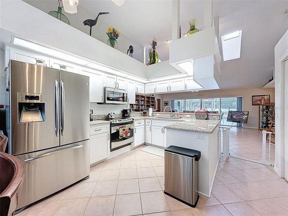 For Sale: $650,000 (4 beds, 2 baths, 1900 Square Feet)