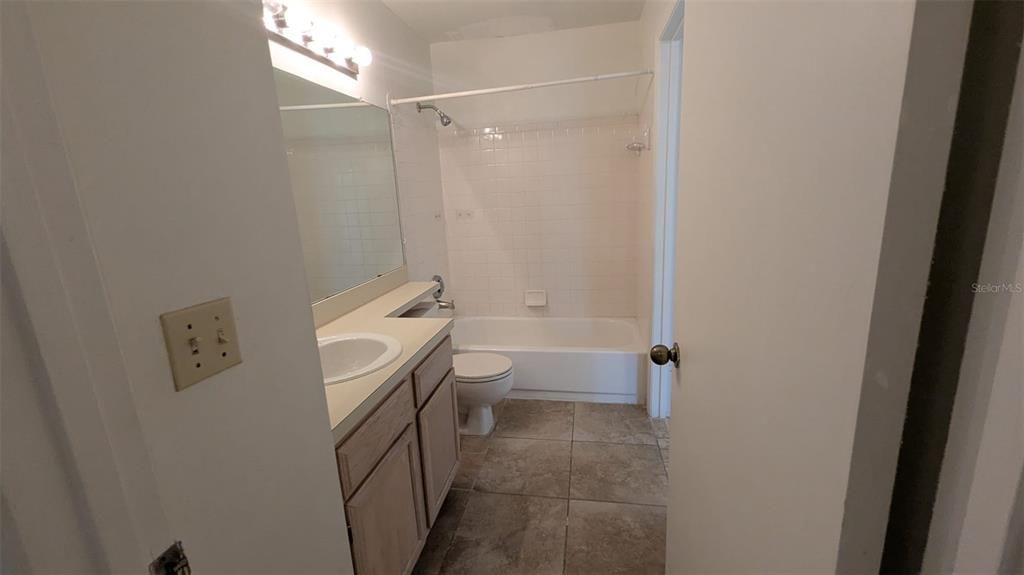 出租: $1,950 (3 贝兹, 2 浴室, 1260 平方英尺)