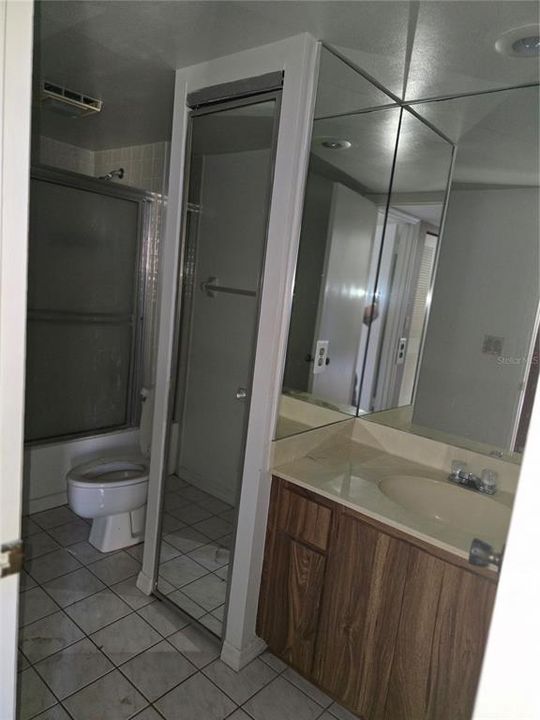 For Rent: $1,850 (2 beds, 2 baths, 1285 Square Feet)