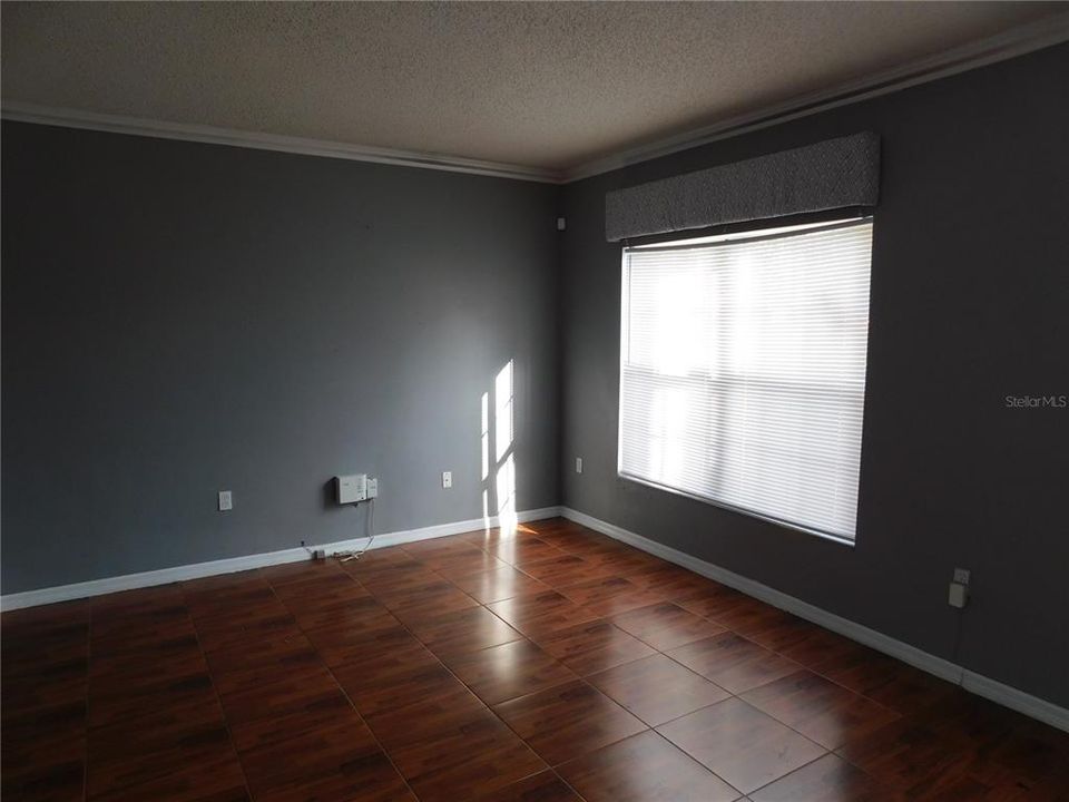 For Sale: $290,000 (4 beds, 2 baths, 2103 Square Feet)