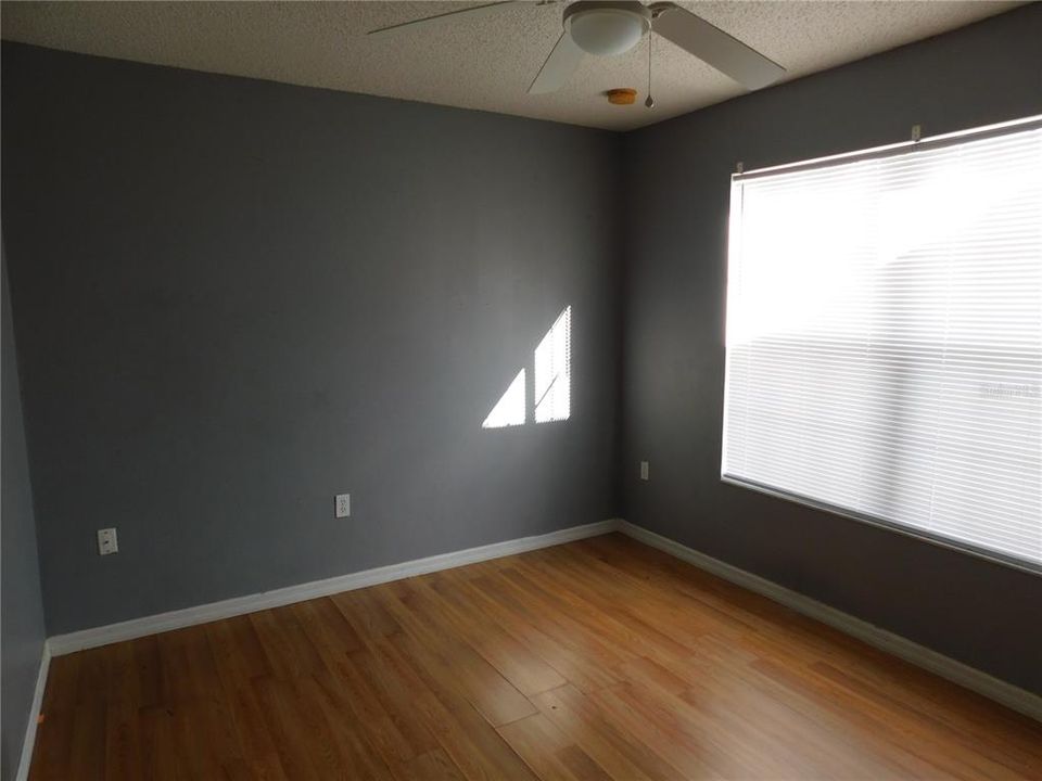 For Sale: $290,000 (4 beds, 2 baths, 2103 Square Feet)