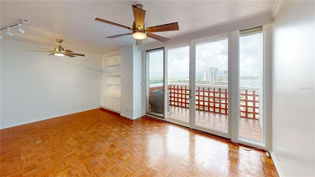 В аренду: $2,550 (2 спален, 2 ванн, 888 Квадратных фут)