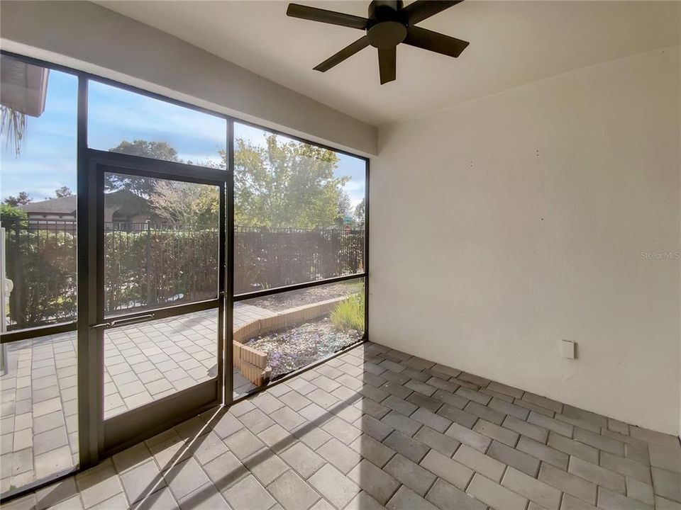 For Sale: $484,000 (3 beds, 2 baths, 1888 Square Feet)