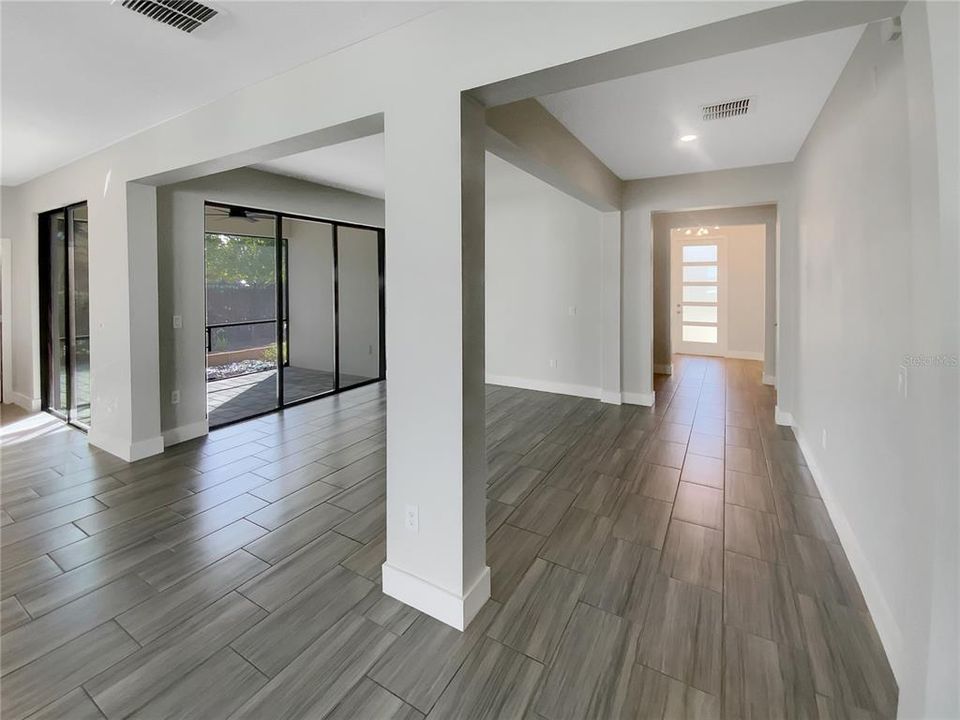 For Sale: $484,000 (3 beds, 2 baths, 1888 Square Feet)