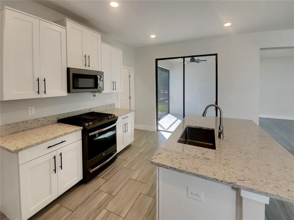 For Sale: $484,000 (3 beds, 2 baths, 1888 Square Feet)