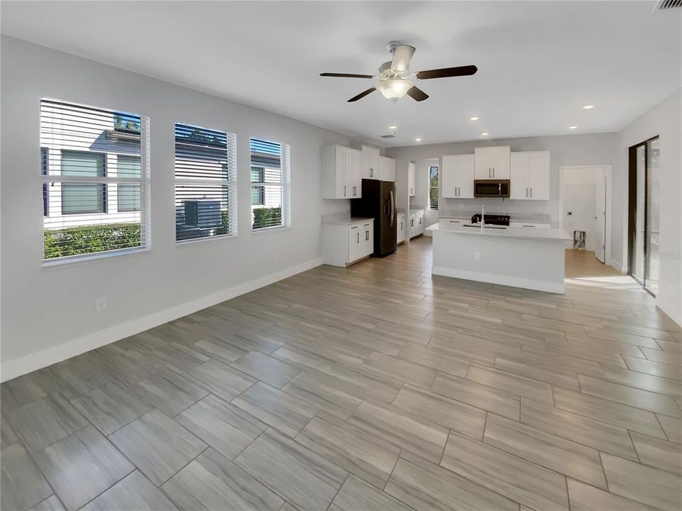 For Sale: $484,000 (3 beds, 2 baths, 1888 Square Feet)