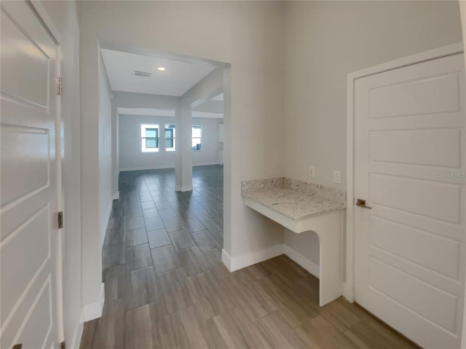 For Sale: $484,000 (3 beds, 2 baths, 1888 Square Feet)