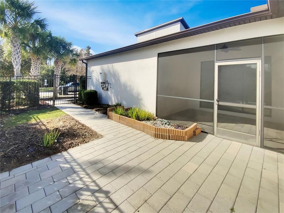 For Sale: $484,000 (3 beds, 2 baths, 1888 Square Feet)