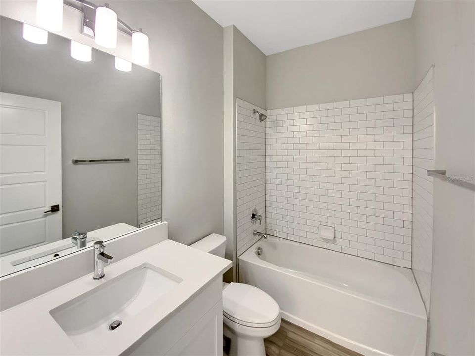 For Sale: $484,000 (3 beds, 2 baths, 1888 Square Feet)