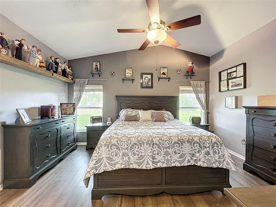 待售: $258,500 (2 贝兹, 2 浴室, 1498 平方英尺)