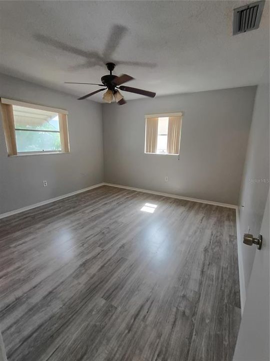 待售: $204,900 (2 贝兹, 2 浴室, 1286 平方英尺)