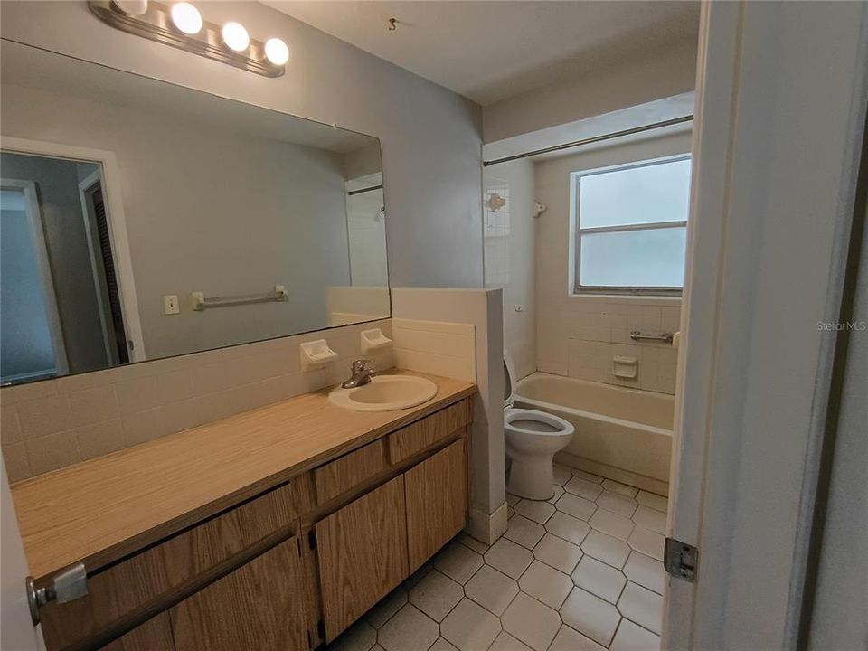 待售: $204,900 (2 贝兹, 2 浴室, 1286 平方英尺)