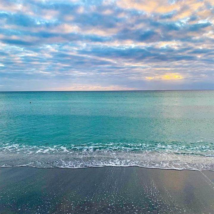 На продажу: $1,299,000 (3 спален, 3 ванн, 2106 Квадратных фут)