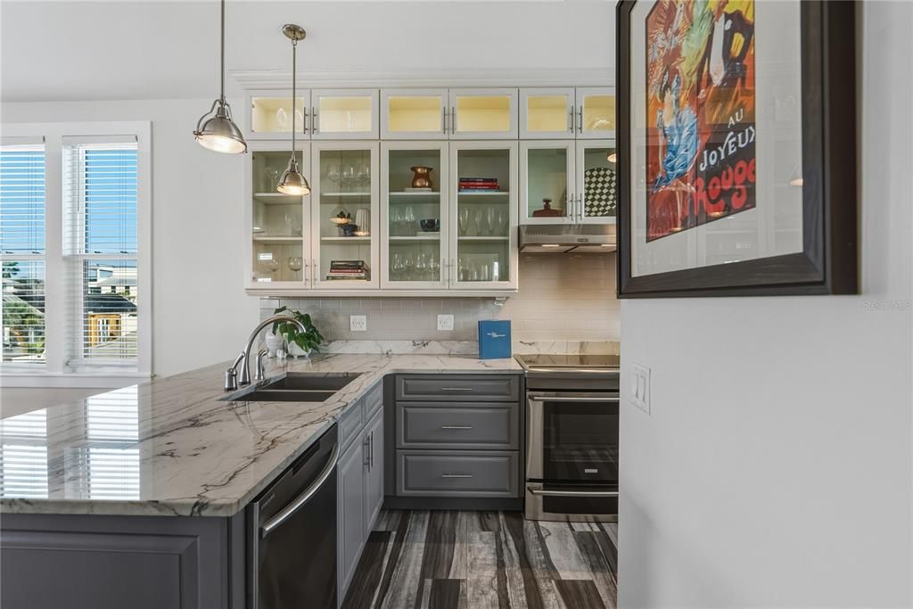 待售: $1,325,000 (3 贝兹, 3 浴室, 2106 平方英尺)