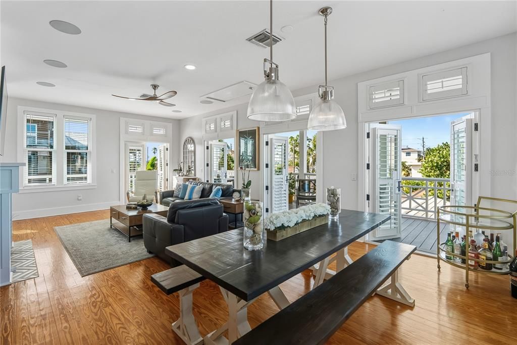 待售: $1,325,000 (3 贝兹, 3 浴室, 2106 平方英尺)