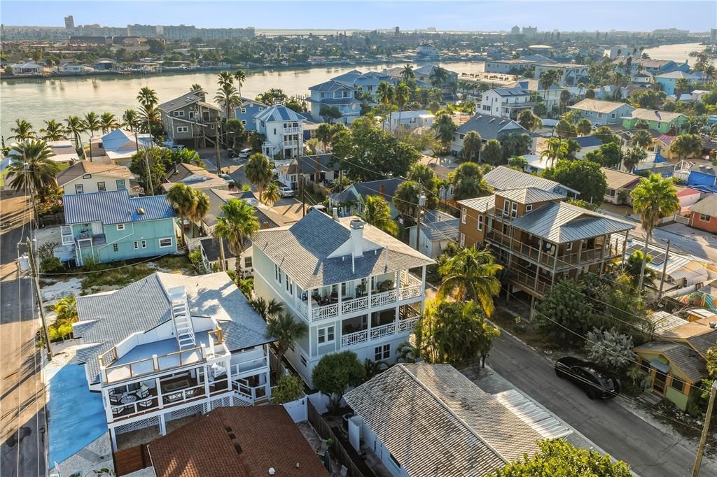 待售: $1,325,000 (3 贝兹, 3 浴室, 2106 平方英尺)