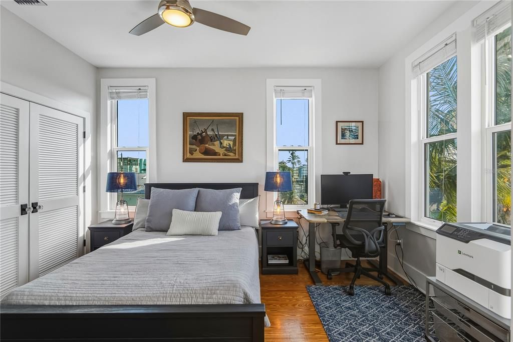 待售: $1,325,000 (3 贝兹, 3 浴室, 2106 平方英尺)