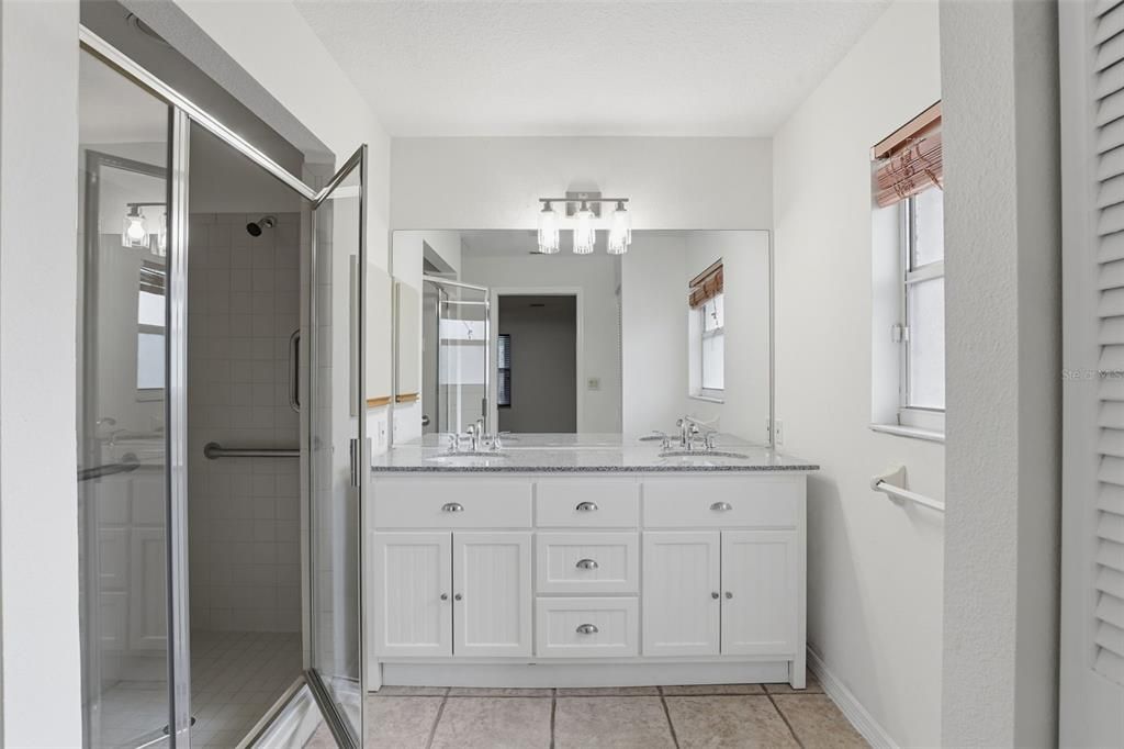 待售: $284,900 (3 贝兹, 2 浴室, 1830 平方英尺)