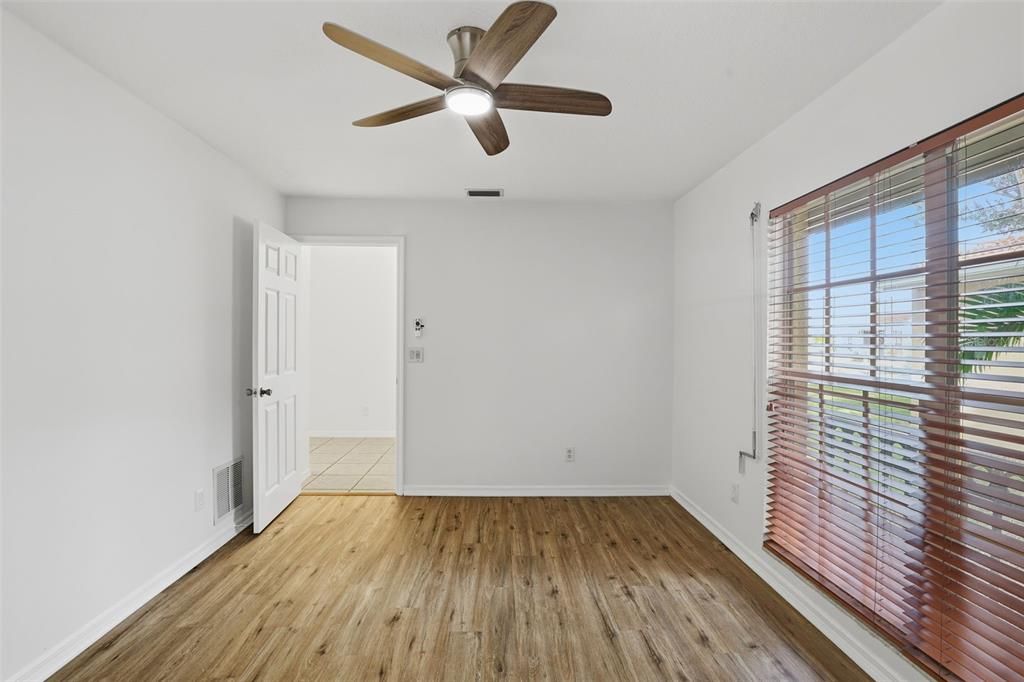 待售: $284,900 (3 贝兹, 2 浴室, 1830 平方英尺)