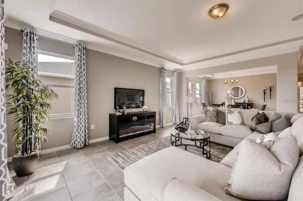 For Sale: $575,000 (4 beds, 3 baths, 2852 Square Feet)