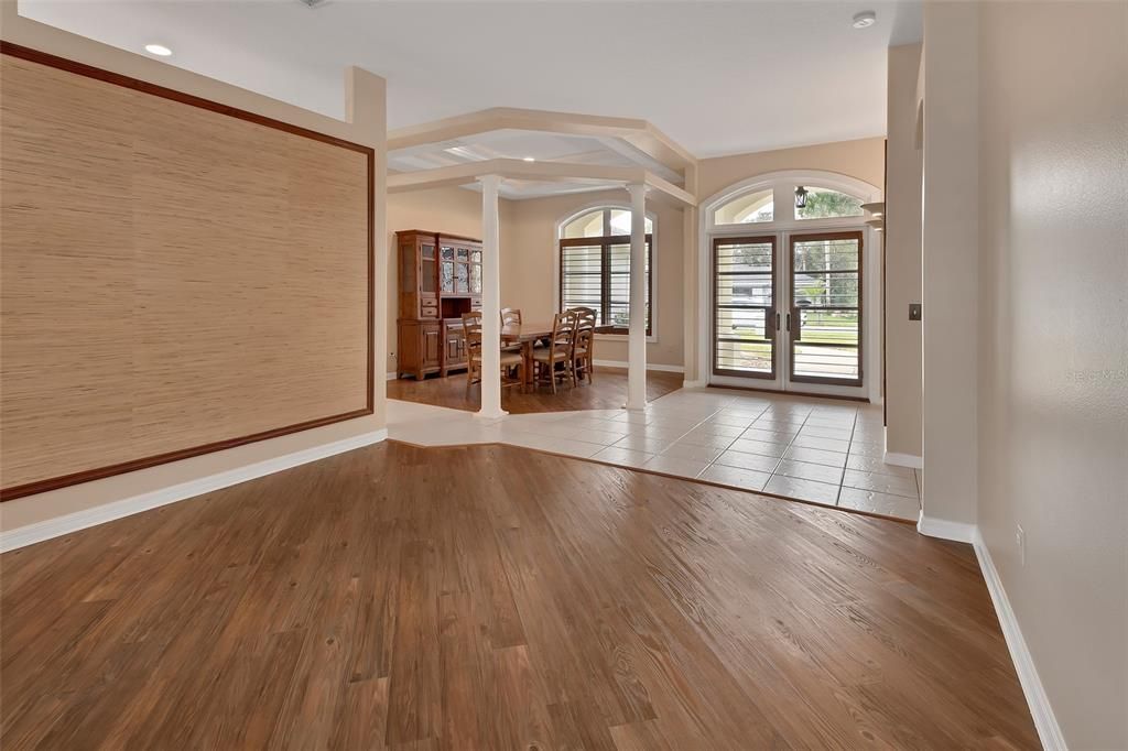 待售: $487,000 (3 贝兹, 2 浴室, 2137 平方英尺)