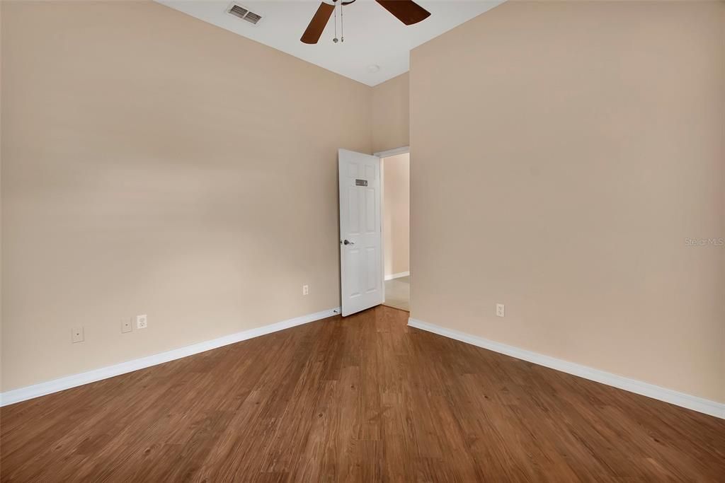 待售: $487,000 (3 贝兹, 2 浴室, 2137 平方英尺)