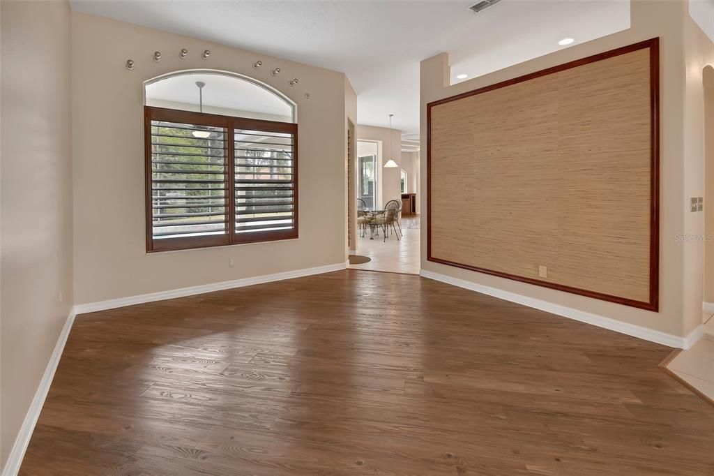 待售: $487,000 (3 贝兹, 2 浴室, 2137 平方英尺)