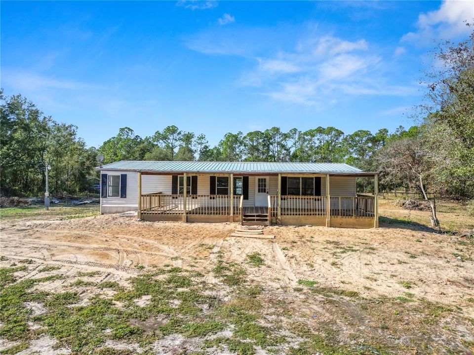 На продажу: $279,900 (3 спален, 2 ванн, 1404 Квадратных фут)