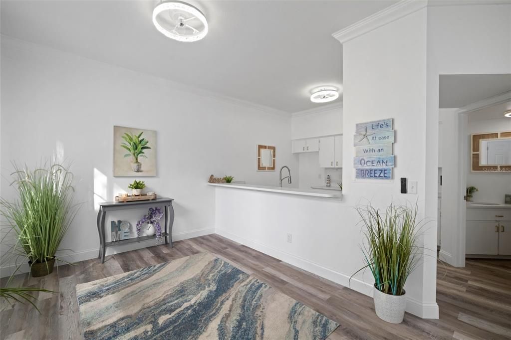 На продажу: $249,900 (2 спален, 2 ванн, 1248 Квадратных фут)