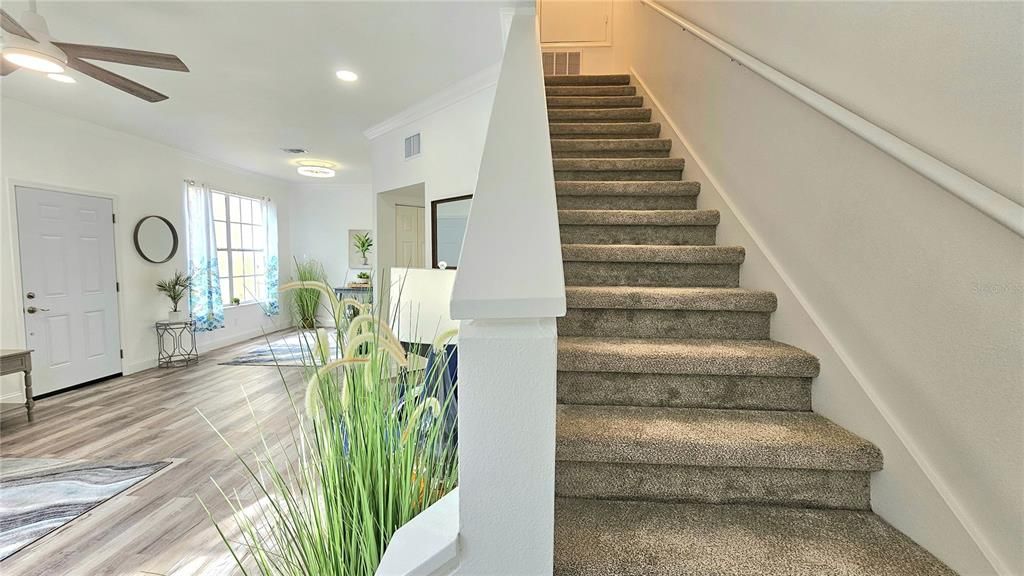 На продажу: $249,900 (2 спален, 2 ванн, 1248 Квадратных фут)