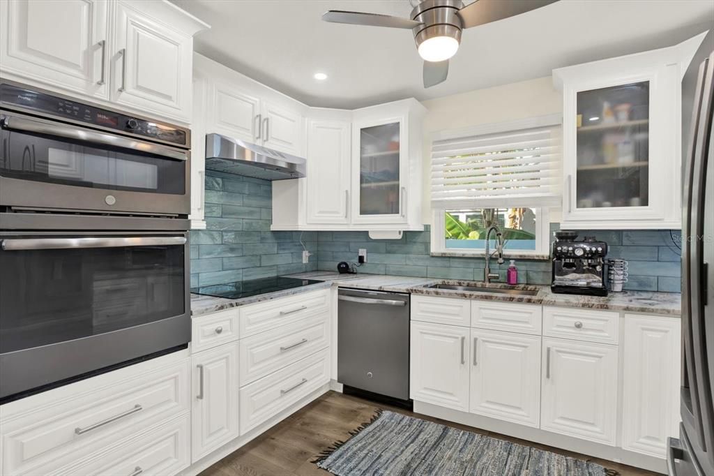 На продажу: $549,000 (3 спален, 2 ванн, 1513 Квадратных фут)