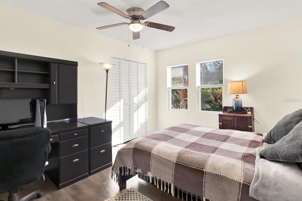 На продажу: $549,000 (3 спален, 2 ванн, 1513 Квадратных фут)