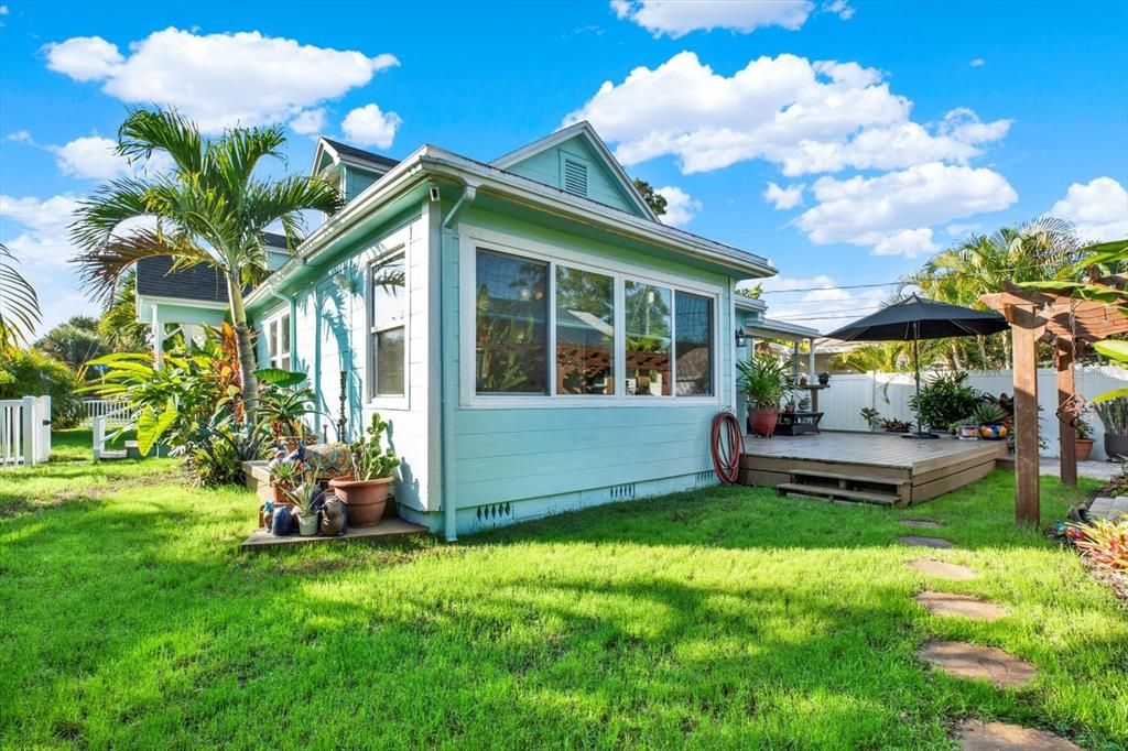 На продажу: $549,000 (3 спален, 2 ванн, 1513 Квадратных фут)