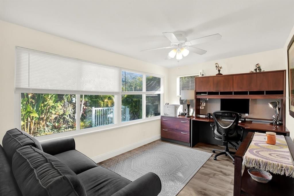 На продажу: $549,000 (3 спален, 2 ванн, 1513 Квадратных фут)