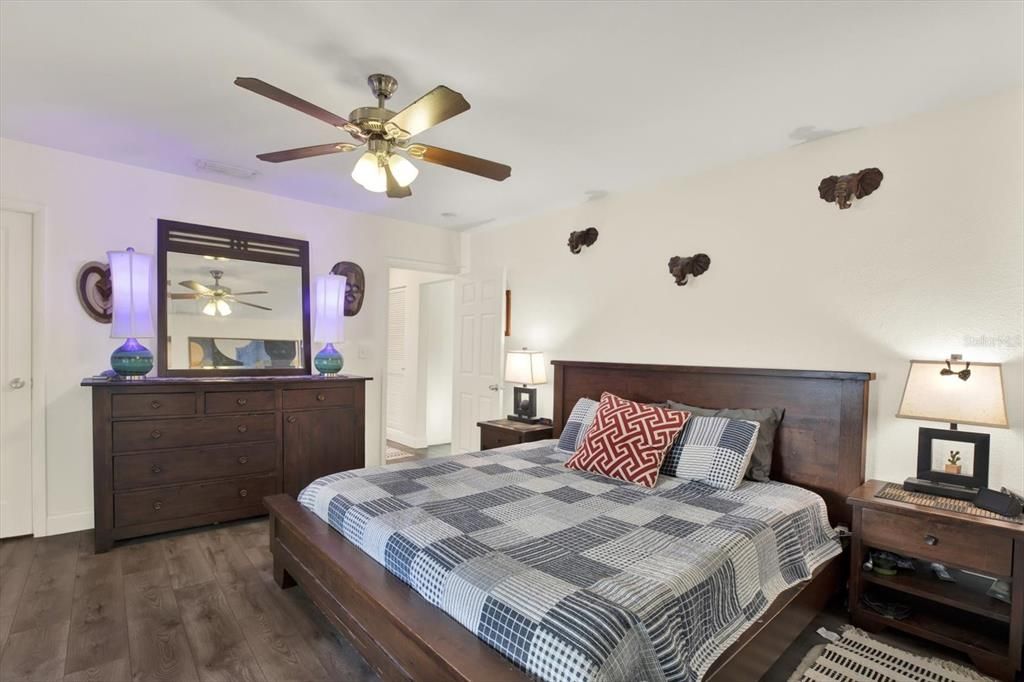 На продажу: $549,000 (3 спален, 2 ванн, 1513 Квадратных фут)