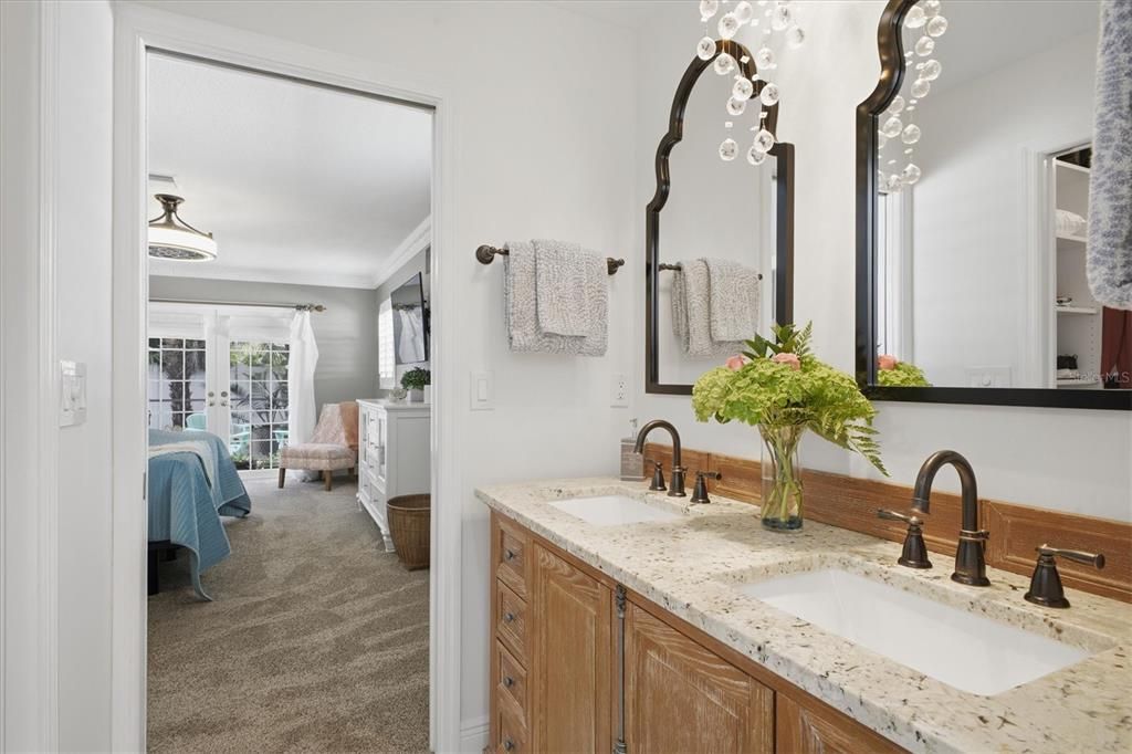 На продажу: $695,000 (3 спален, 2 ванн, 2034 Квадратных фут)