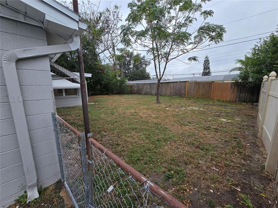 待售: $219,900 (3 贝兹, 2 浴室, 1292 平方英尺)