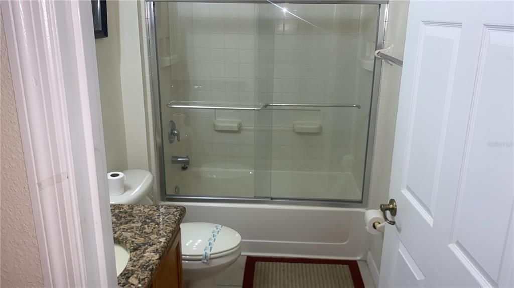 En Renta: $2,599 (4 camas, 3 baños, 1636 Pies cuadrados)