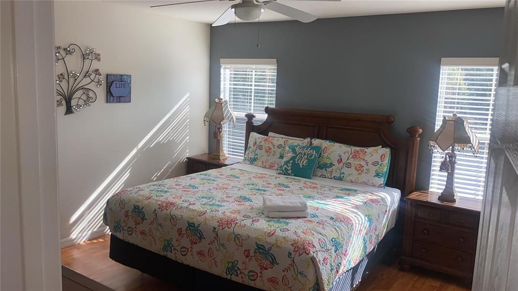 En Renta: $2,599 (4 camas, 3 baños, 1636 Pies cuadrados)