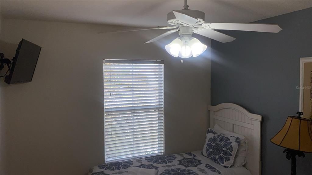 En Renta: $2,599 (4 camas, 3 baños, 1636 Pies cuadrados)