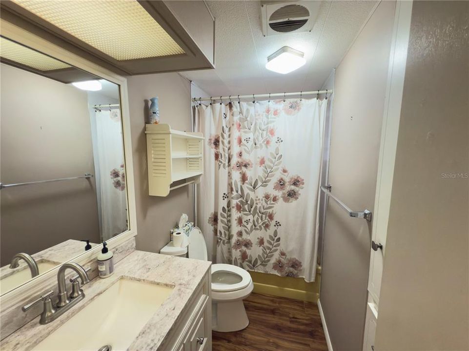 En Venta: $152,000 (2 camas, 2 baños, 1074 Pies cuadrados)