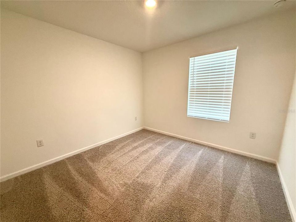 出租: $1,950 (3 贝兹, 2 浴室, 1424 平方英尺)